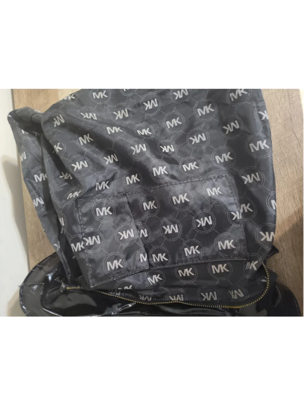 Women's Michael Kors Tote Bag One Size Black Gold